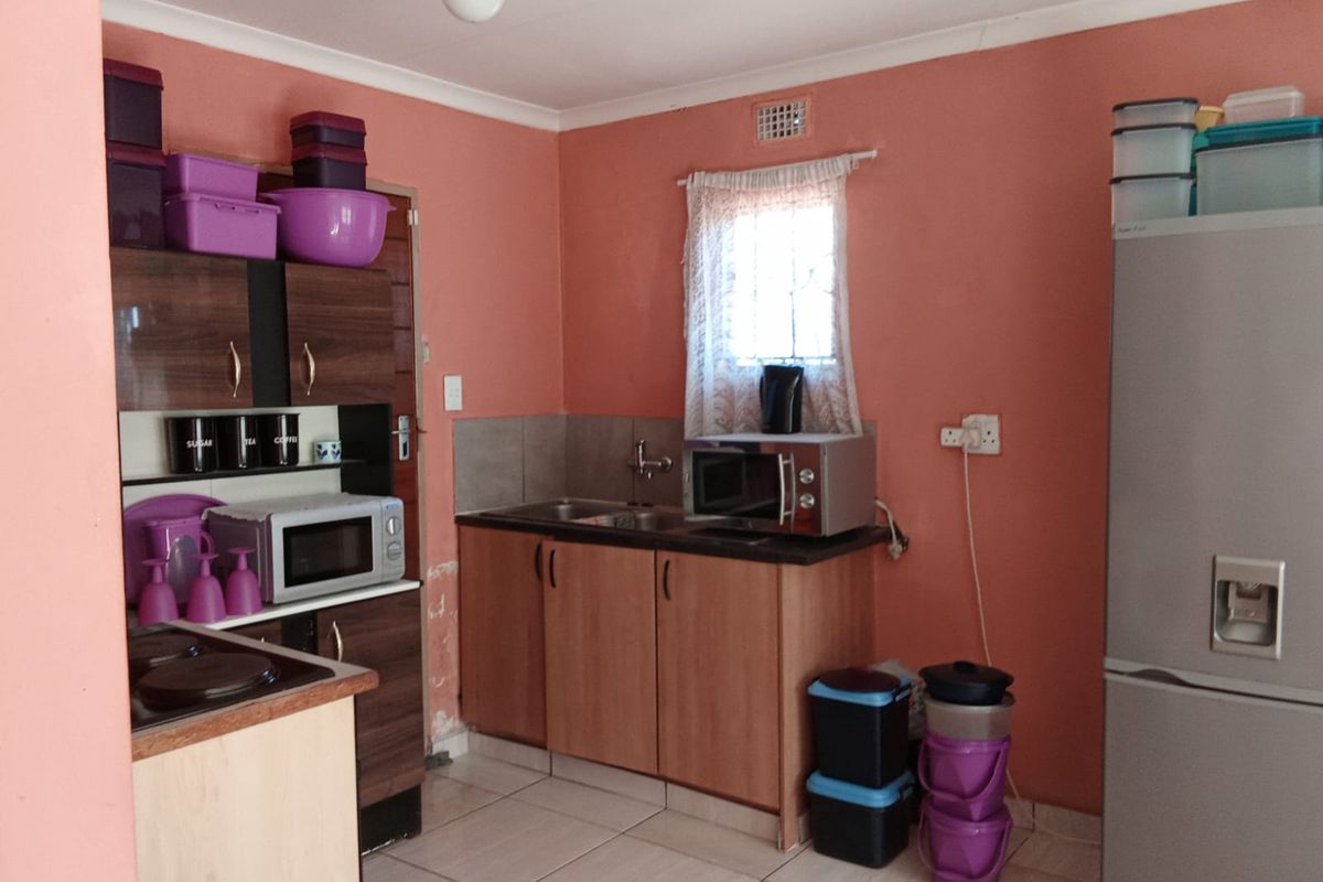 Well located 2 bedroom in Sky City. - Photo 3