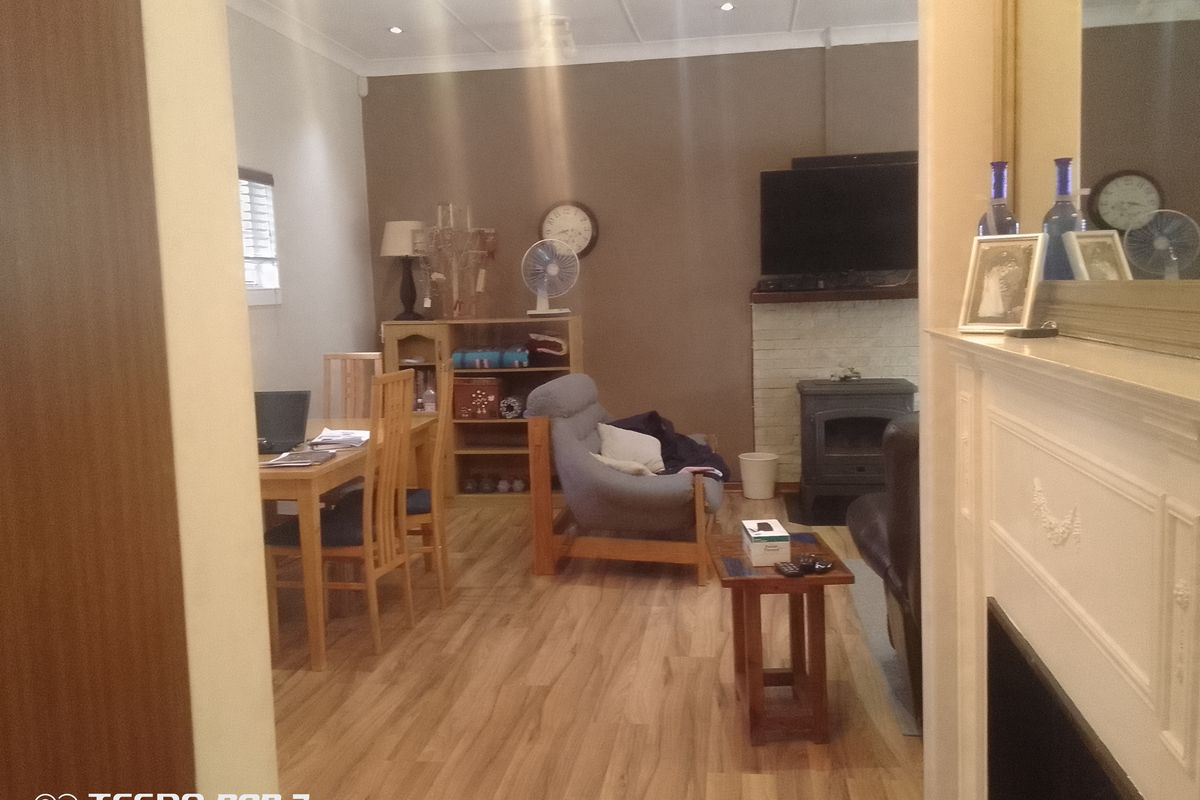 Spacious 2-Bedroom Family Home For Sale in Bailey Park, Potchefstroom - Photo 4