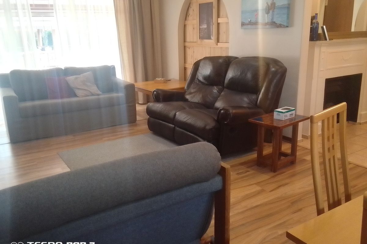 Spacious 2-Bedroom Family Home For Sale in Bailey Park, Potchefstroom - Photo 5