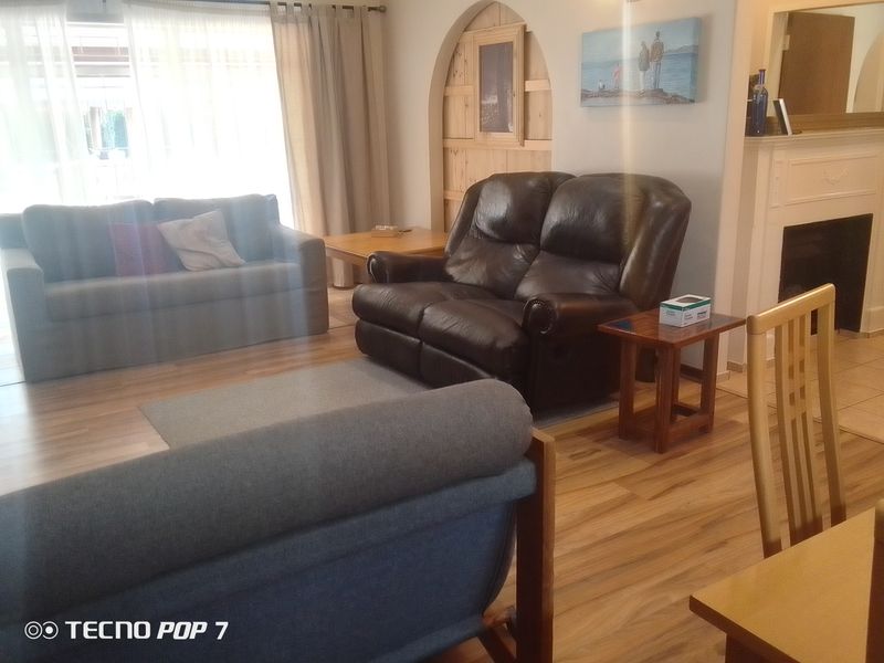 Spacious 2-Bedroom Family Home For Sale in Bailey Park, Potchefstroom - Photo 5