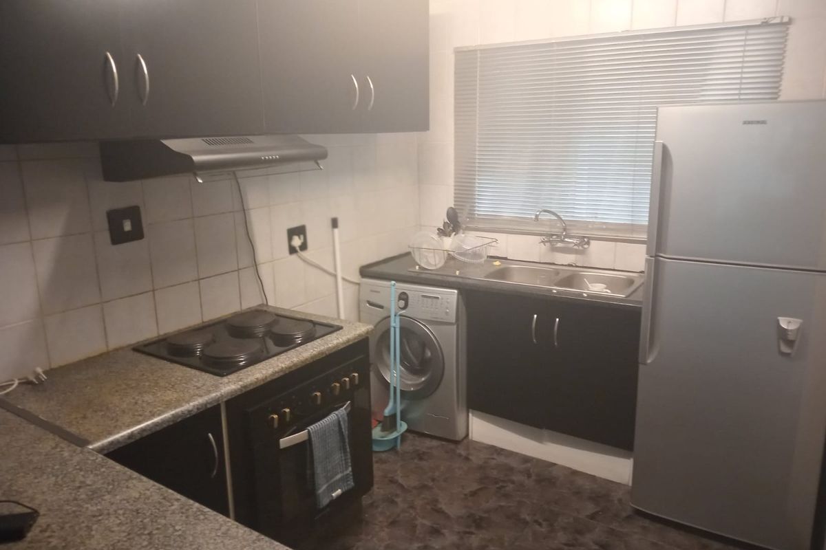 Newly Renovated 2-Bedroom Ground Floor Unit – Modern, Secure & Move-In Ready - Photo 2