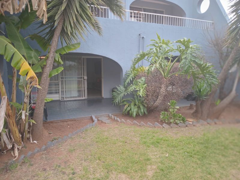 Newly Renovated 2-Bedroom Ground Floor Unit – Modern, Secure & Move-In Ready - Photo 10