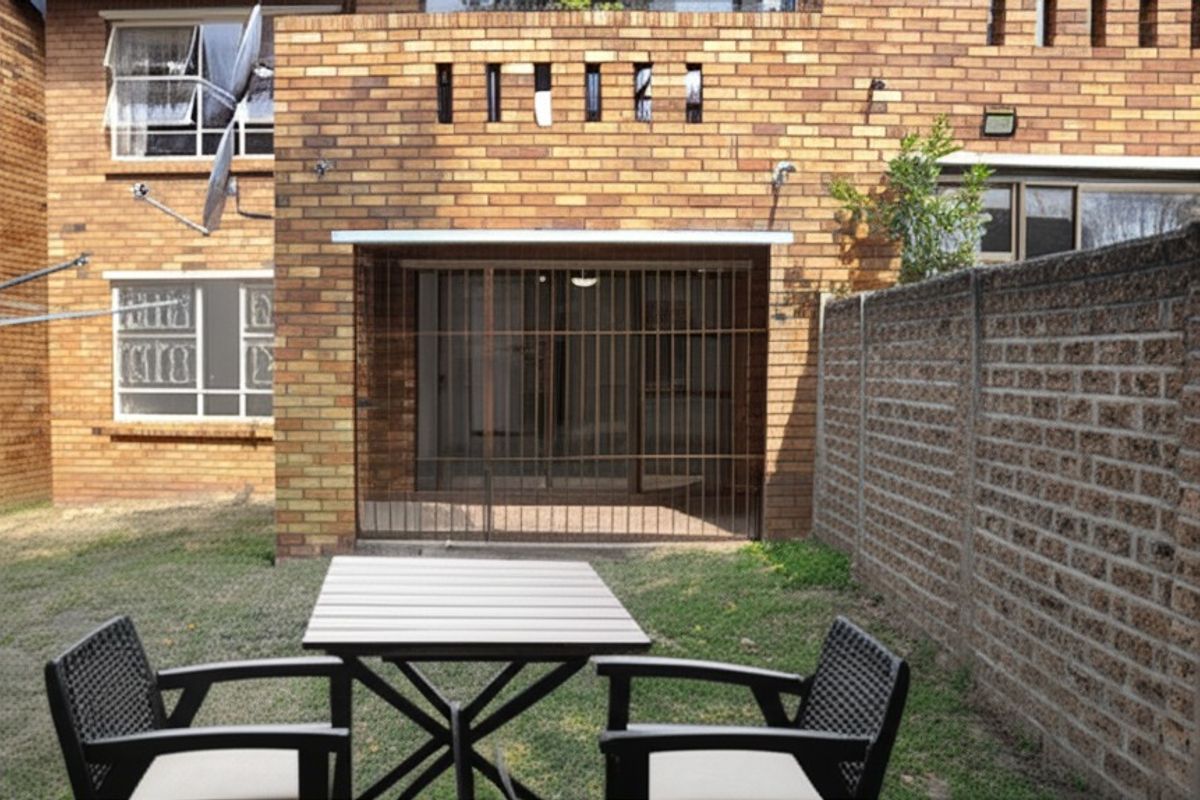 Newly Renovated 2-Bedroom Ground Floor Apartment - Photo 4