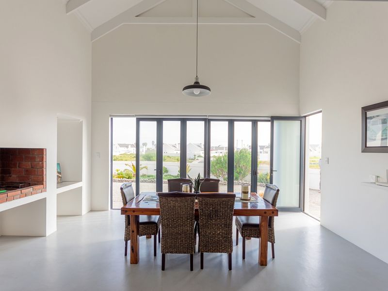 Paradise in Britannia Bay, this is your forever home - Photo 8