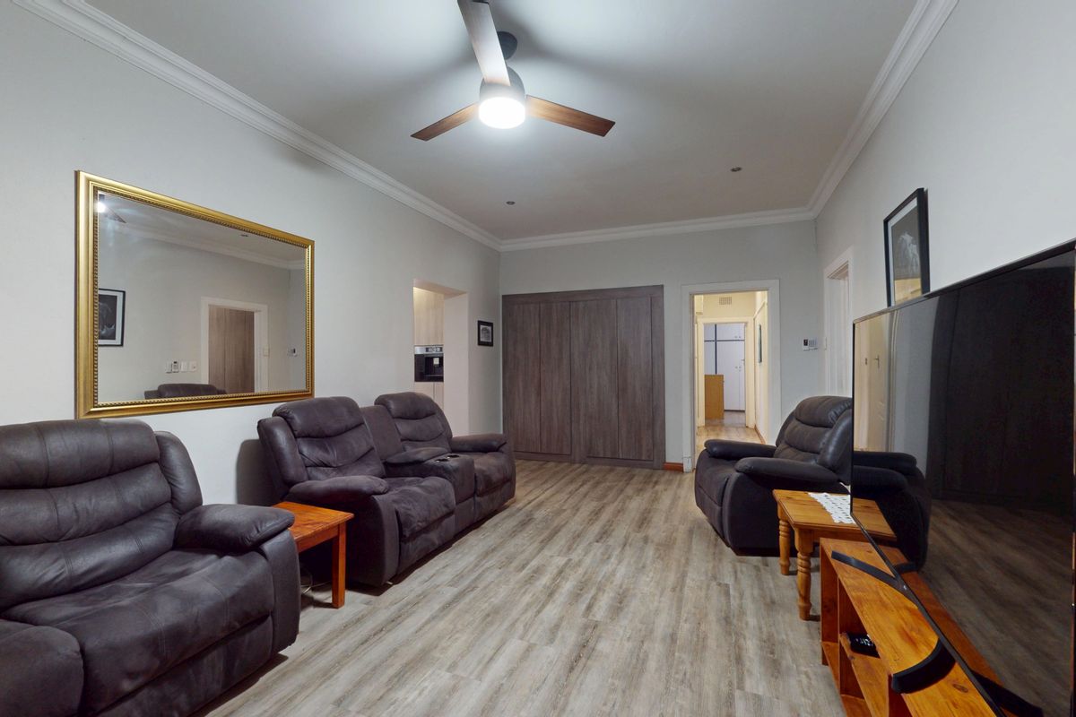 Starting to bid from R1,849,000! Non-Distressed Live Luxury Auction! - Photo 5