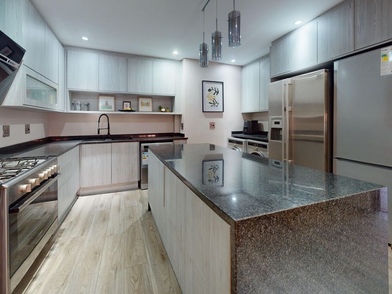 Starting to bid from R1,849,000! Non-Distressed Live Luxury Auction! - Photo 10
