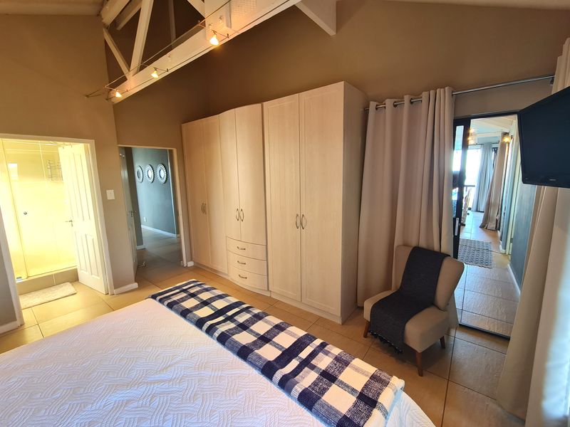 On Top of the World! Large Versatile Home with Panoramic Views in Paradise Beach, Jeffreys Bay - Photo 10