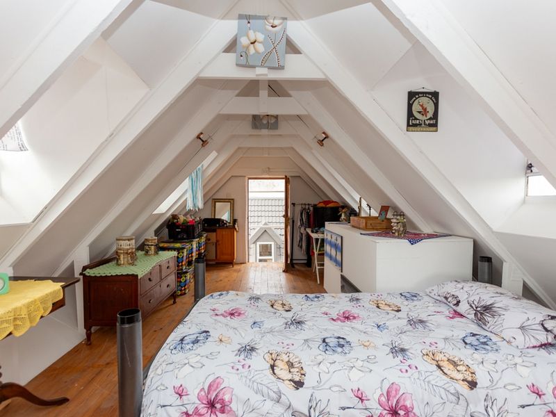 Stunning Dual-Section Property in Britannia Bay - Photo 10