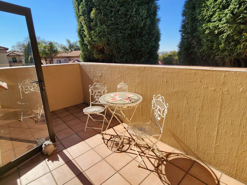 Ultra-Modern 4 Bedroom Home in Secure Gated Estate – Luxury Living Awaits! - Photo 10