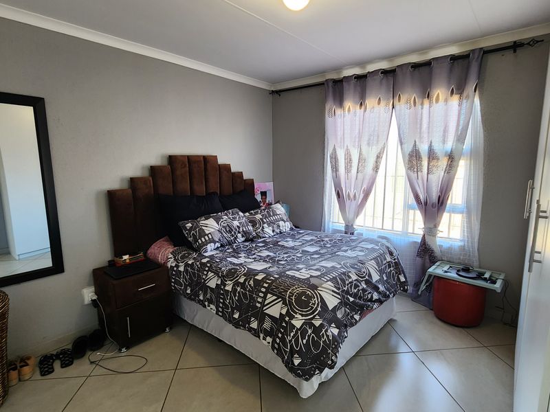 Charming Starter Home – Perfect for First-Time Buyers! - Photo 3