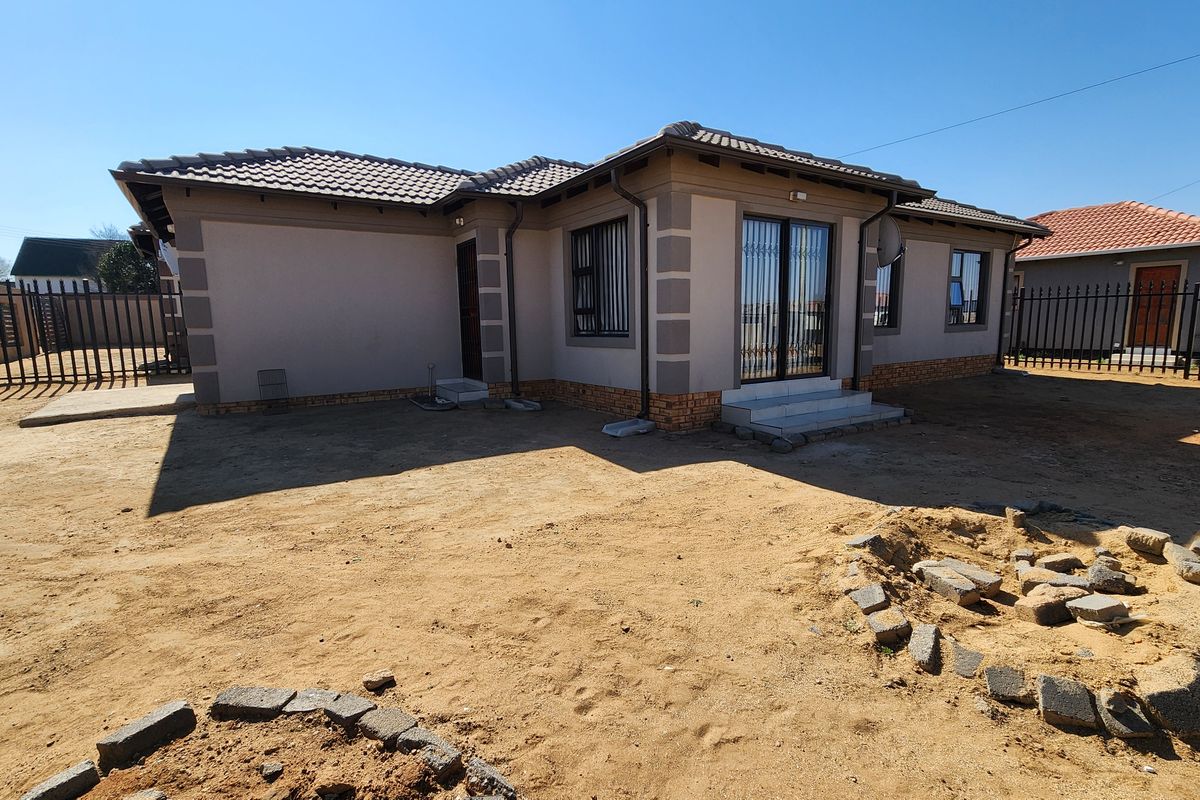 Charming Starter Home – Perfect for First-Time Buyers! - Photo 5