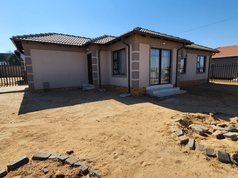 Charming Starter Home – Perfect for First-Time Buyers! - Photo 5