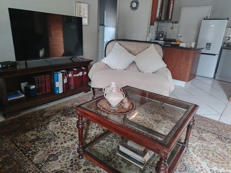 Stunning 3-bedroom home in Retirement Estate, Waterval East, Rustenburg - Photo 6