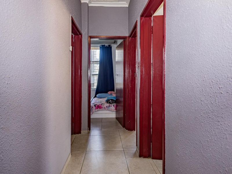 Charming 3-bedroom house  Peerless Park East, Kraaifontein— with 1 bedroom flat - Photo 10