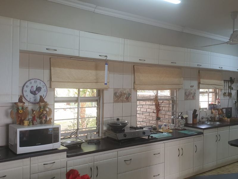 Private Mountain View - Photo 5