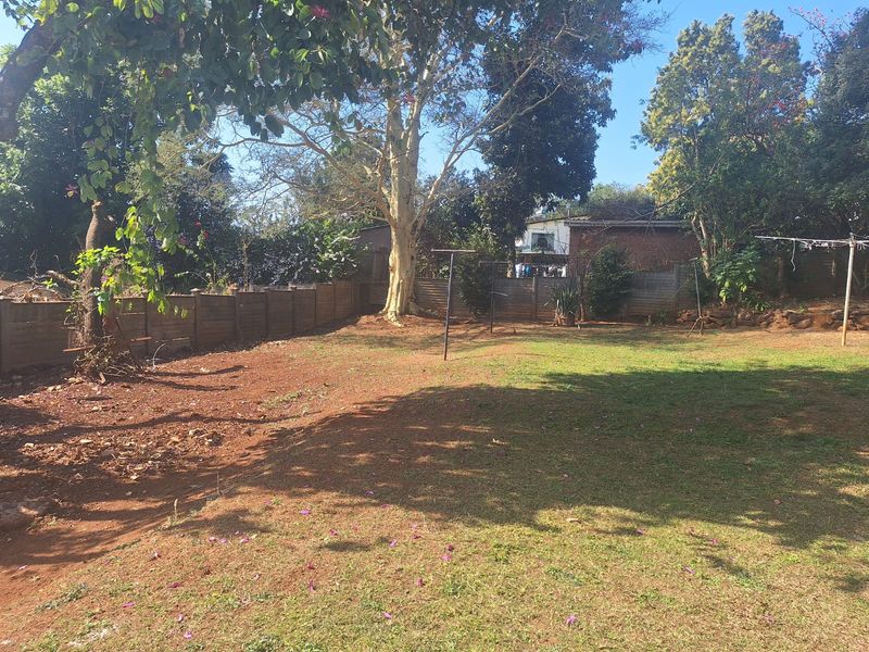 Well Priced Home with Character in Leafy Prestbury - Photo 2