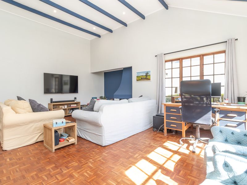 Home in the Sought After Boomed Off Bryanston East Hamilton Village - Photo 10