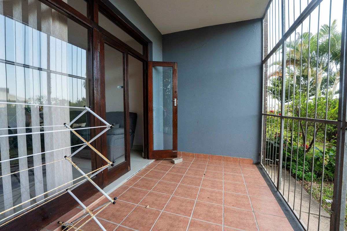 Apartment For Sale In Scottburgh - Photo 3