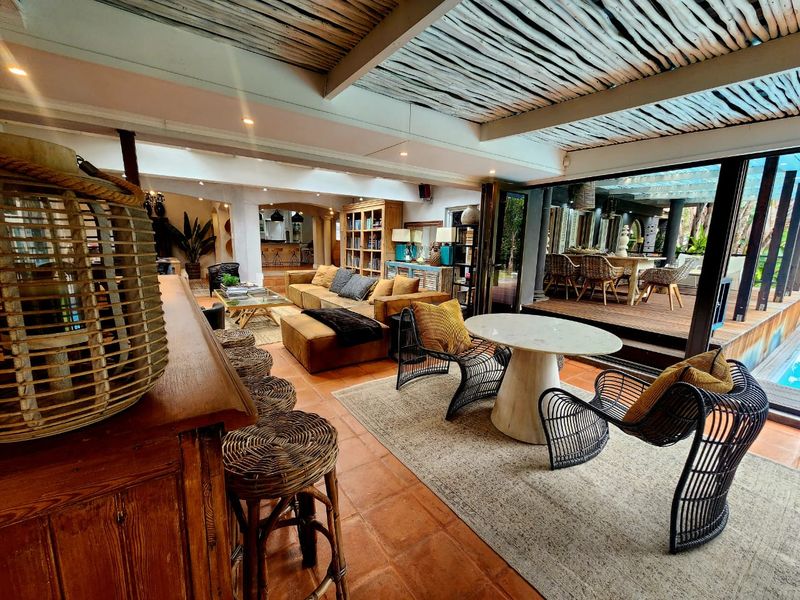 5-Bedroom Home for Sale in Linkside, Mossel Bay - Photo 2
