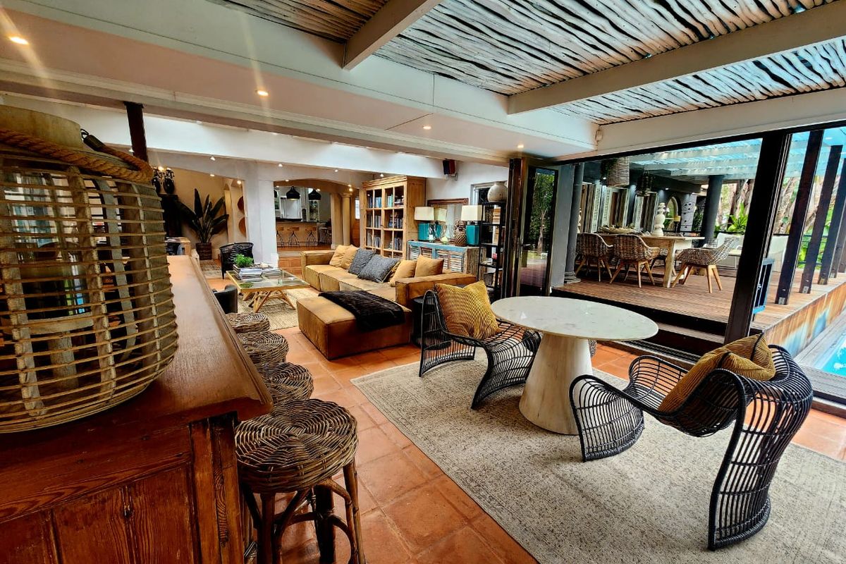 5-Bedroom Home for Sale in Linkside, Mossel Bay - Photo 2