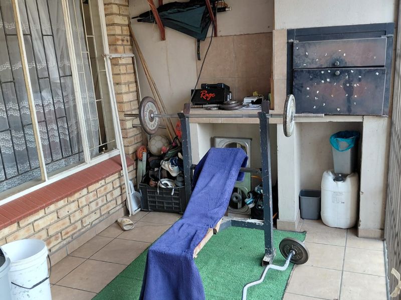 Brits! 3 Bedroom Apartment for Sale - Photo 8