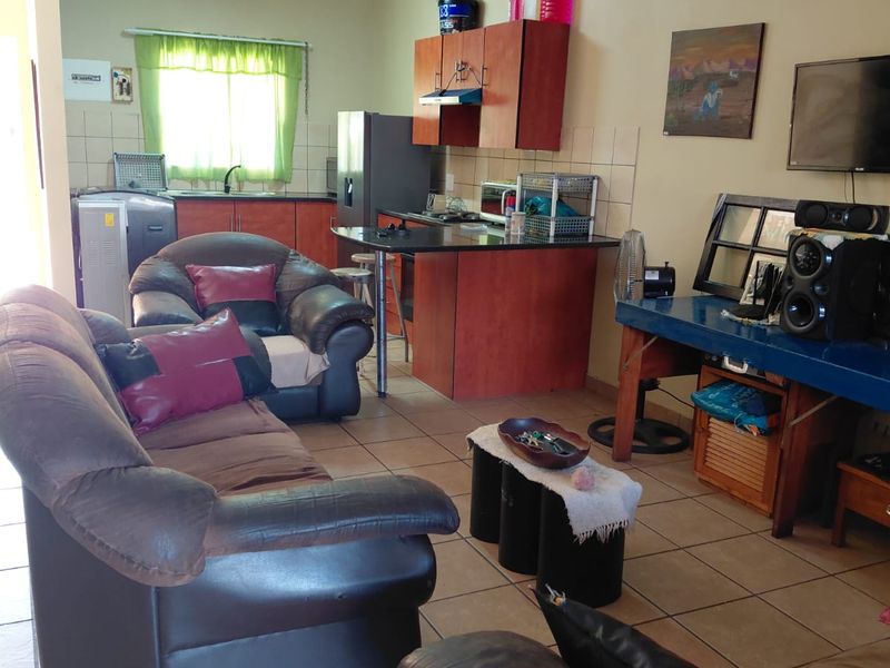 Brits! 3 Bedroom Apartment for Sale - Photo 7