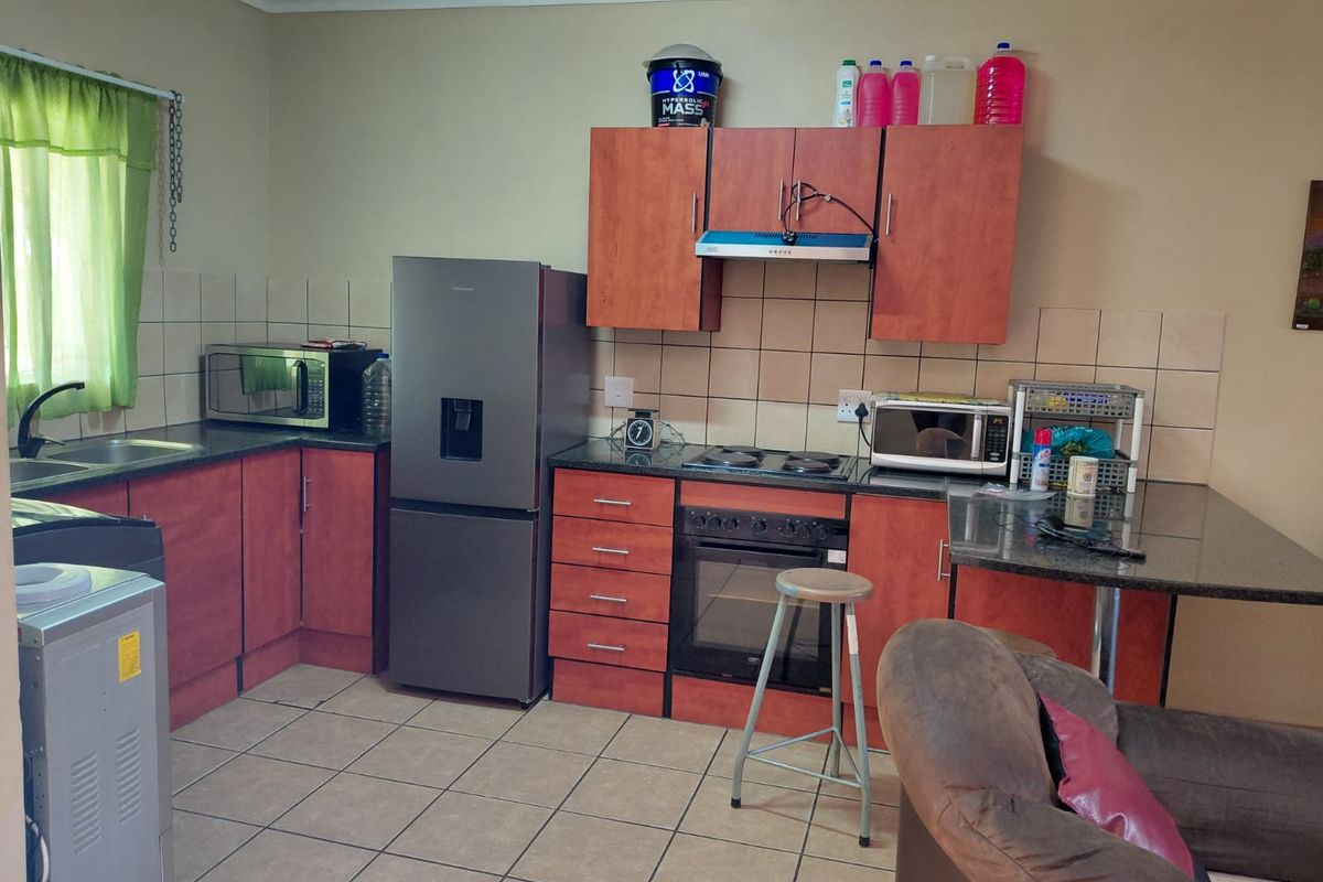 Brits! 3 Bedroom Apartment for Sale - Photo 3