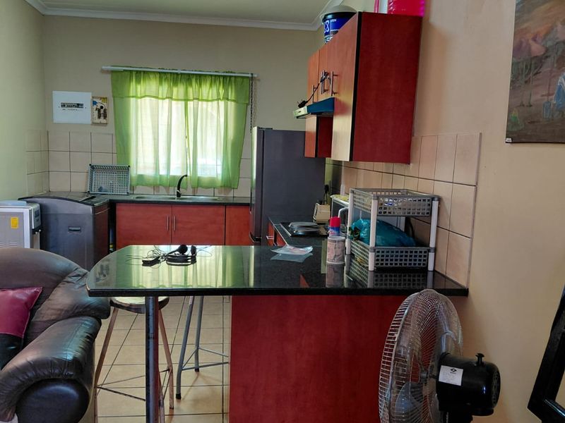 Brits! 3 Bedroom Apartment for Sale - Photo 4