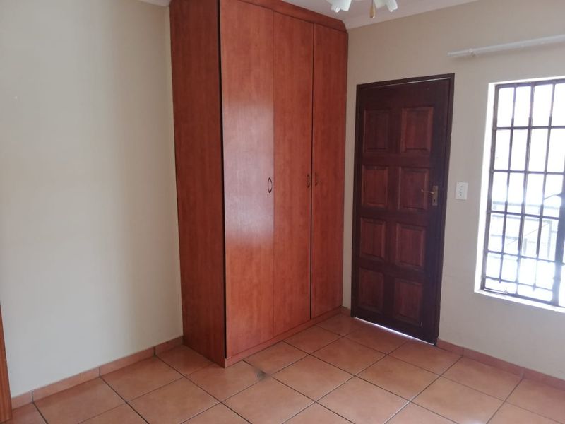 Apartment Pending Sale In Potchefstroom - Photo 5