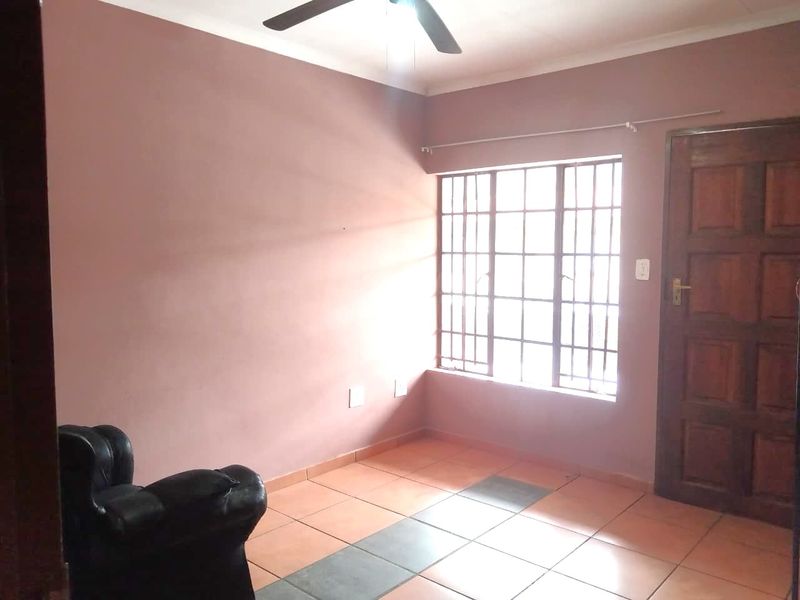 Apartment Pending Sale In Potchefstroom - Photo 7