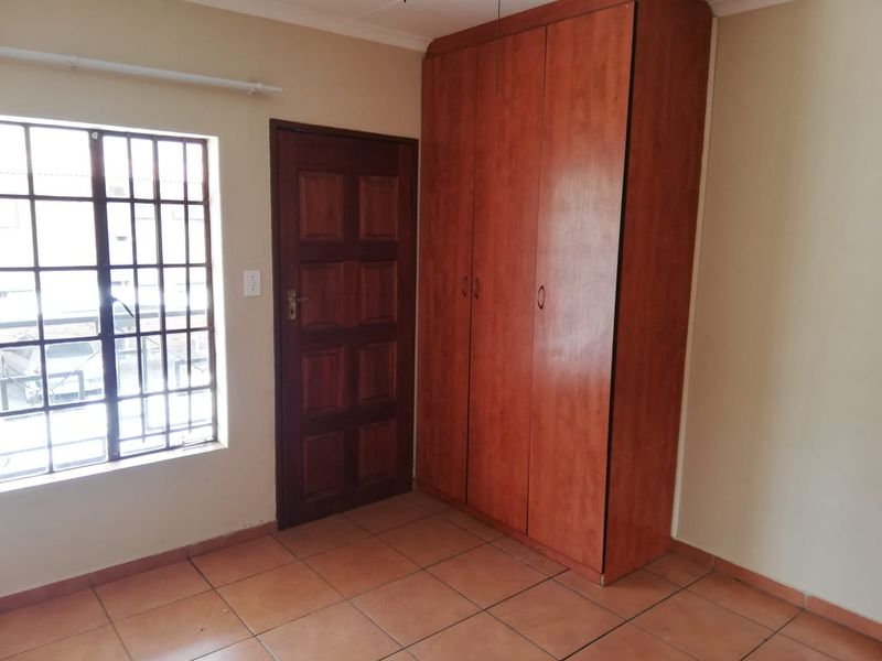 Apartment Pending Sale In Potchefstroom - Photo 6