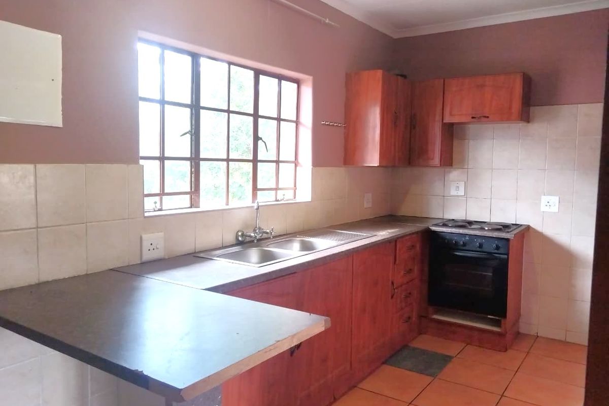 Apartment Pending Sale In Potchefstroom - Photo 2