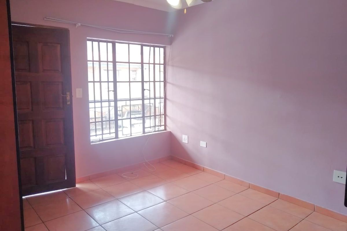 Apartment Pending Sale In Potchefstroom - Photo 3