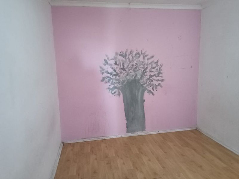 Neat 3-Bedroom Family Home with lock up Garage in Salsoneville, Bethelsdorp - Photo 9