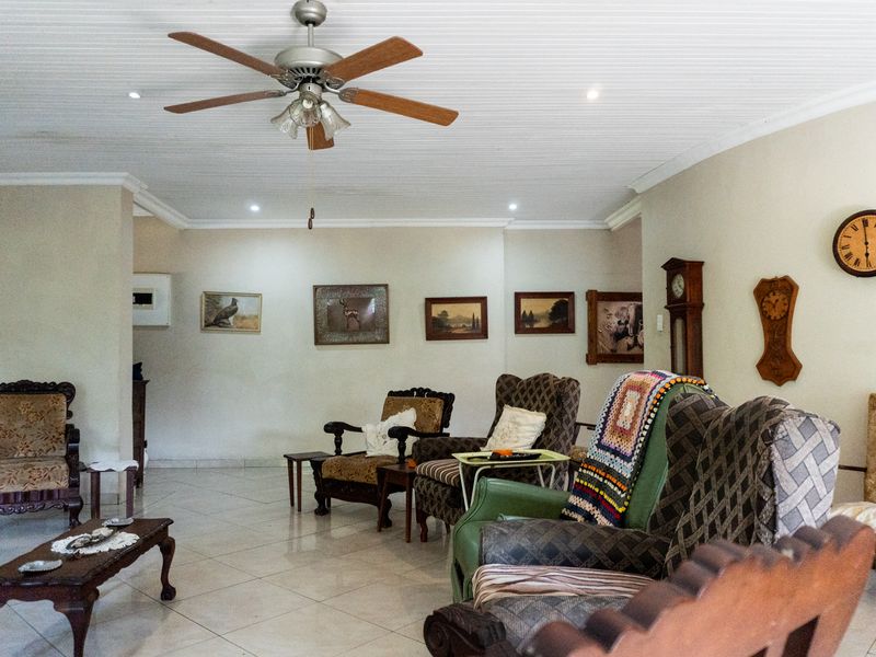 Spacious Family Home with Additional Granny Flat and Entertainment Area - Photo 6