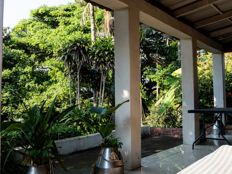 Spacious Family Home with Additional Granny Flat and Entertainment Area - Photo 2