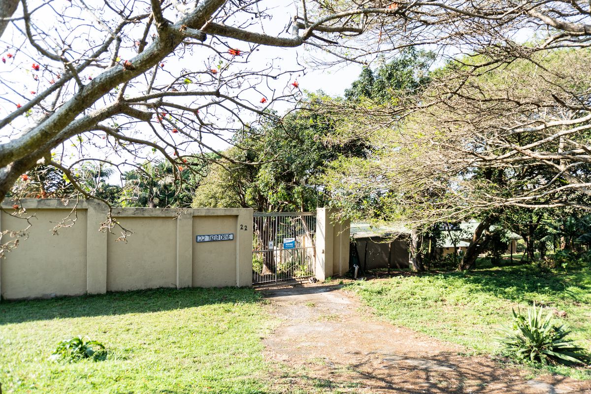 Spacious Family Home with Additional Granny Flat and Entertainment Area - Photo 3