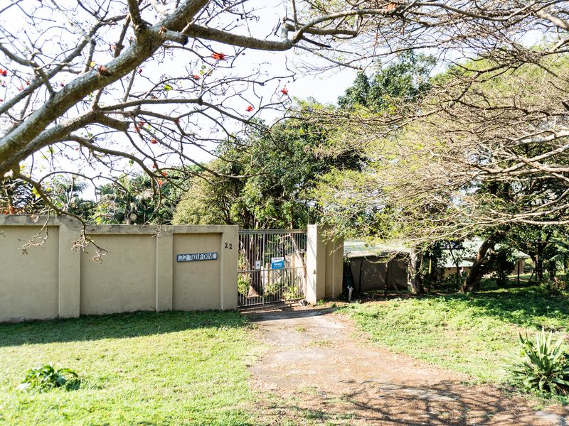 Spacious Family Home with Additional Granny Flat and Entertainment Area - Photo 3