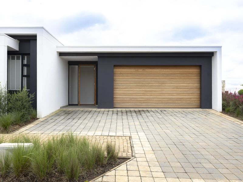 Hilton College Road Lifestyle Living - Photo 3