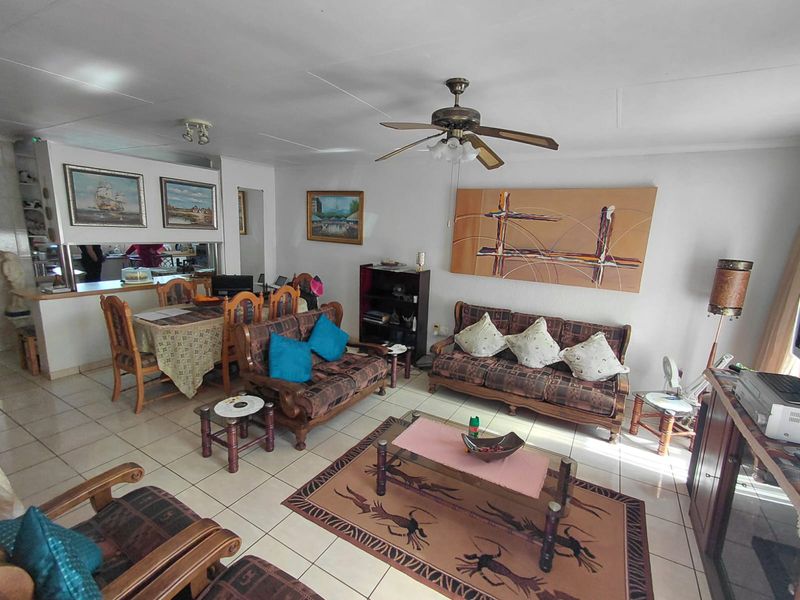 2-Bedroom Townhouse with Full Solar & Water Filtration – Parys - Photo 5