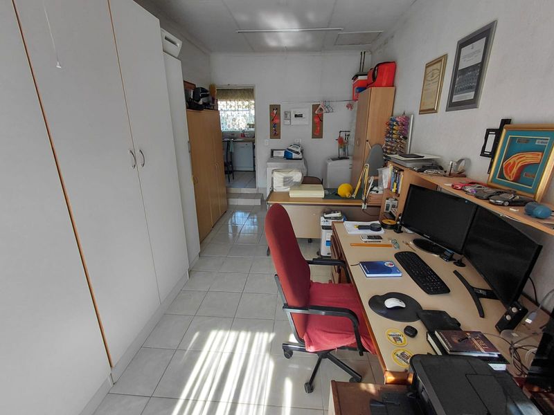 2-Bedroom Townhouse with Full Solar & Water Filtration – Parys - Photo 8