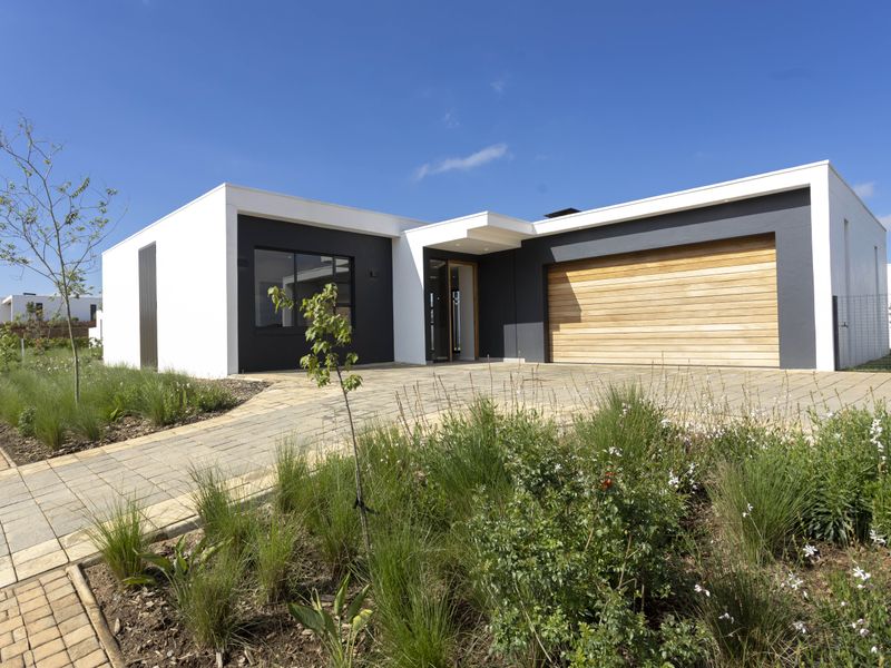 Hilton College Road Lifestyle Living - Photo 2