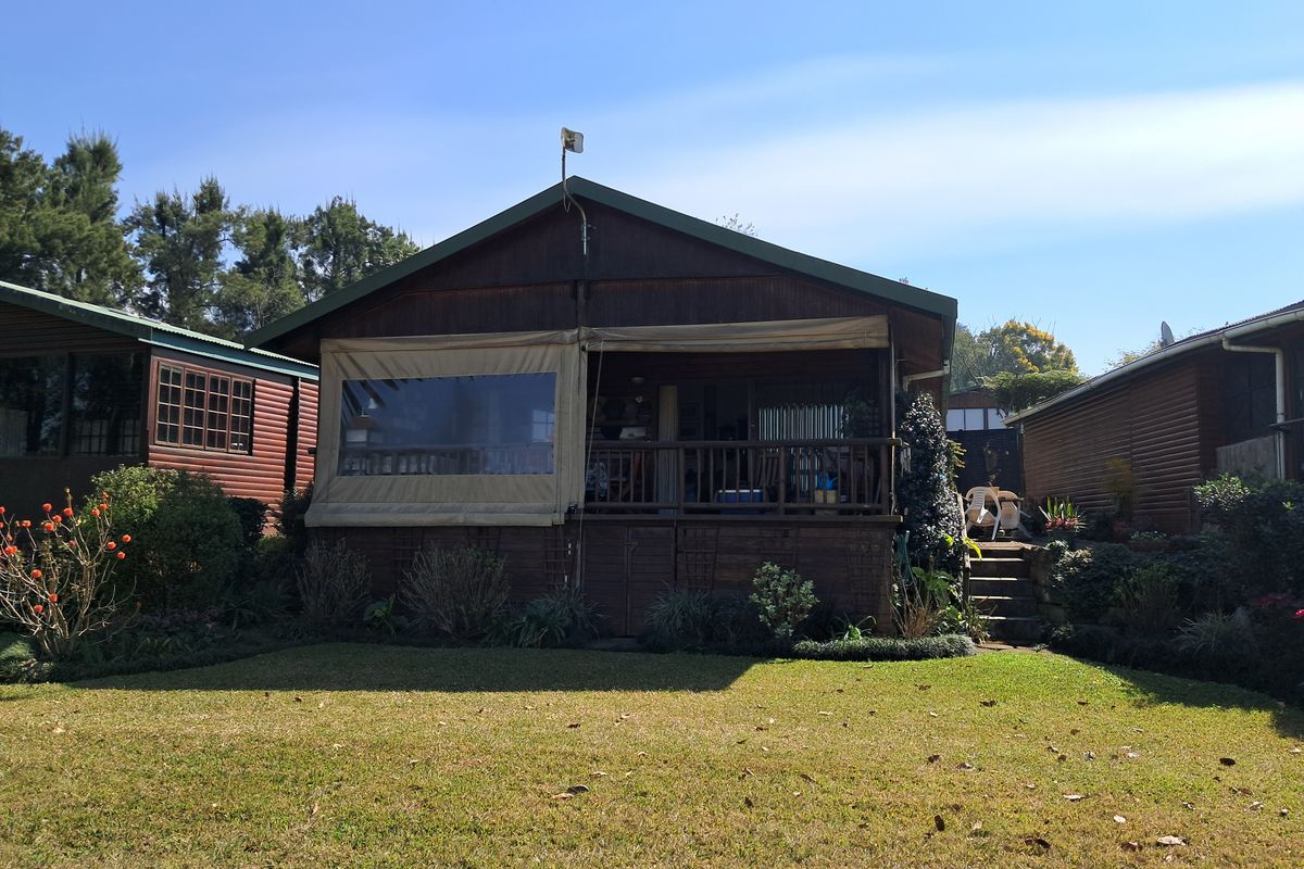 Tranquil Country Living with Lake Views – Perfect for Permanent or Holiday Living - Photo 2