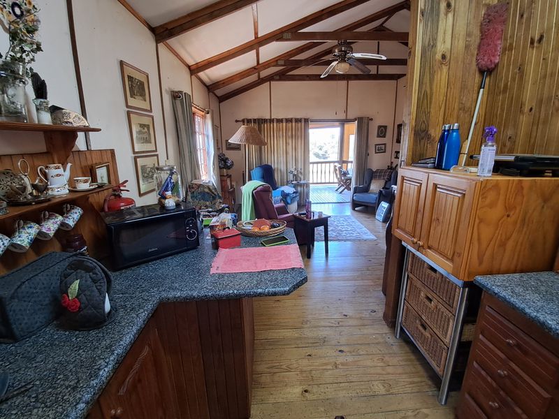 Tranquil Country Living with Lake Views – Perfect for Permanent or Holiday Living - Photo 7