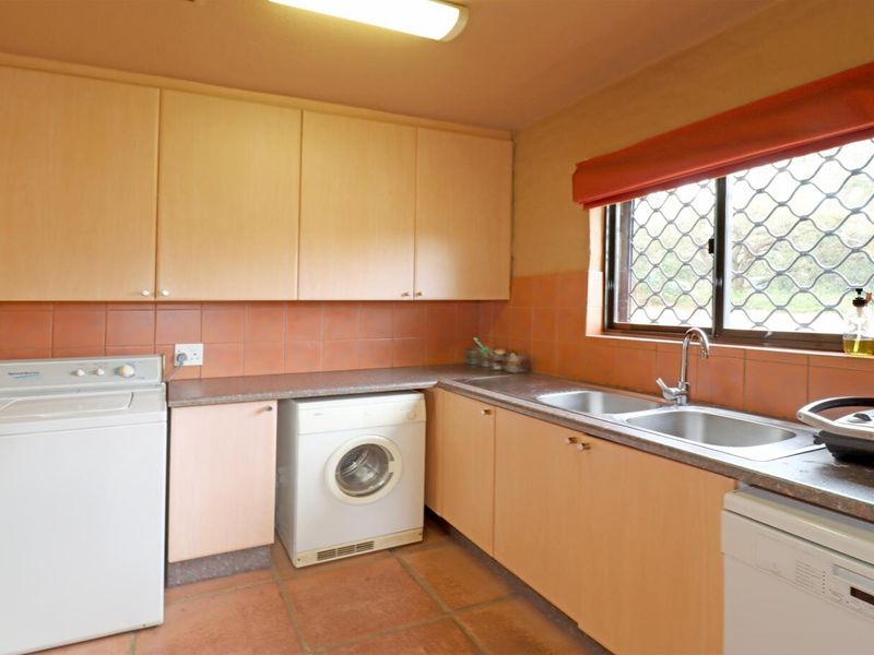 Exceptional Equestrian Estate in the Heart of Chartwell - Photo 9