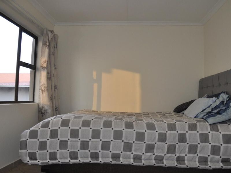 Looking for a property in Midrand, Johannesburg that's priced to sell? - Photo 8