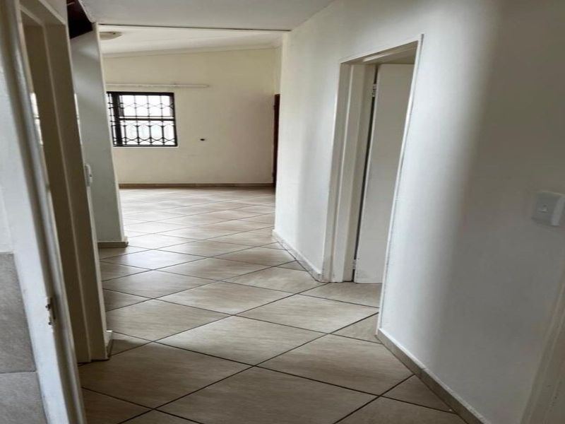 Looking for a property in Midrand, Johannesburg that's priced to sell? - Photo 7