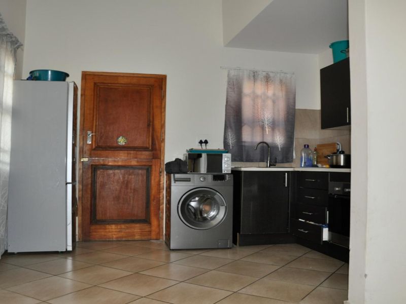 Looking for a property in Midrand, Johannesburg that's priced to sell? - Photo 2
