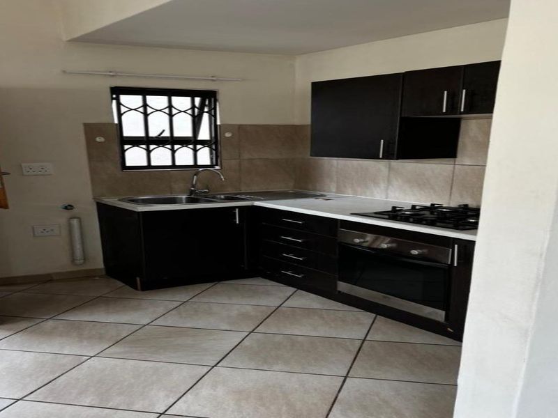 Looking for a property in Midrand, Johannesburg that's priced to sell? - Photo 3