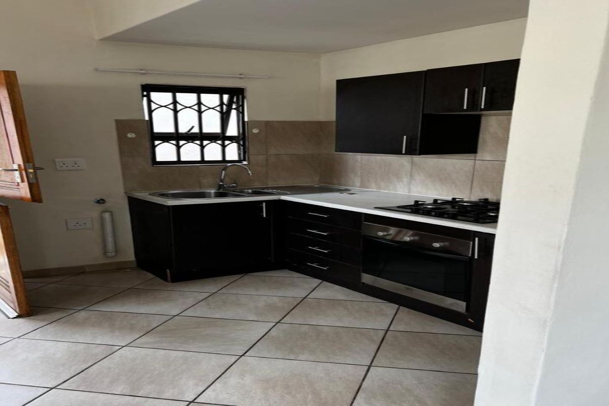 Looking for a property in Midrand, Johannesburg that's priced to sell? - Photo 3